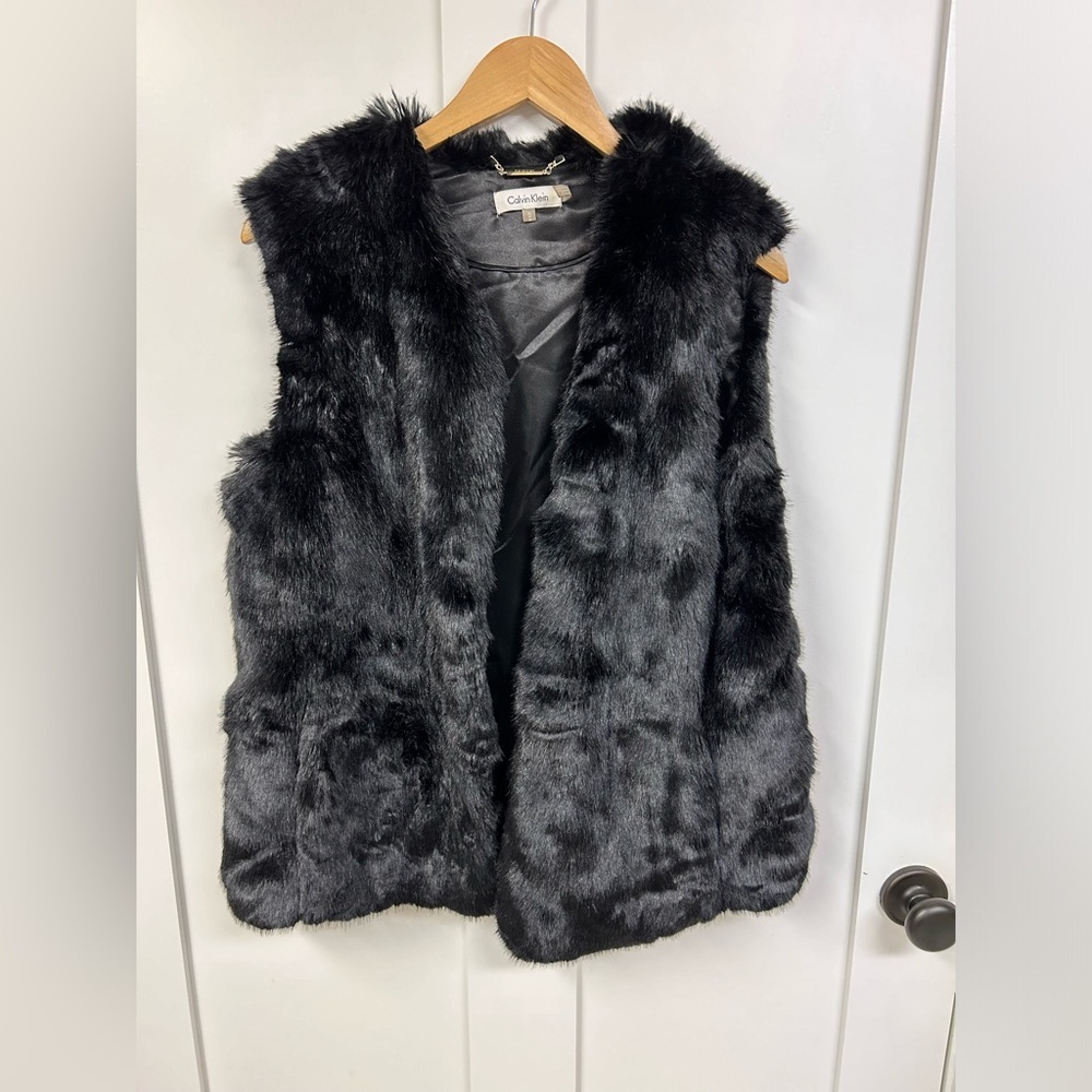 Calvin Klein black faux fur vest medium soft​